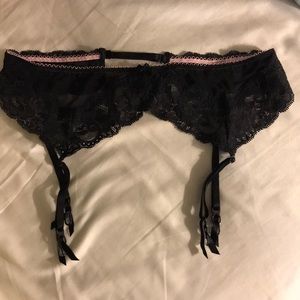 Victoria’s secret garter